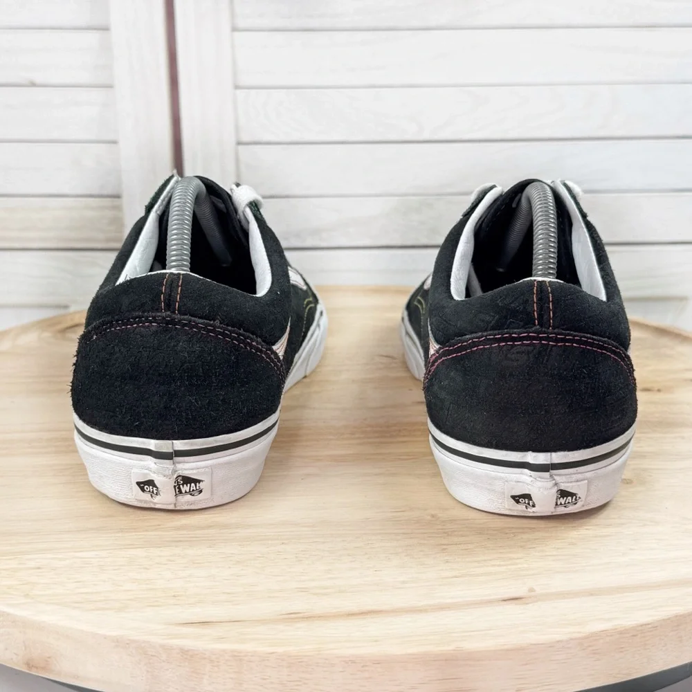 Vans Old Skool Embossed Suede Rainbow Thread Low Top‎ Sneakers Black 9 Men